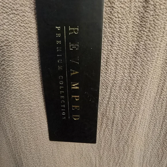 Off-Shoulder Tan Top - Picture 3 of 4